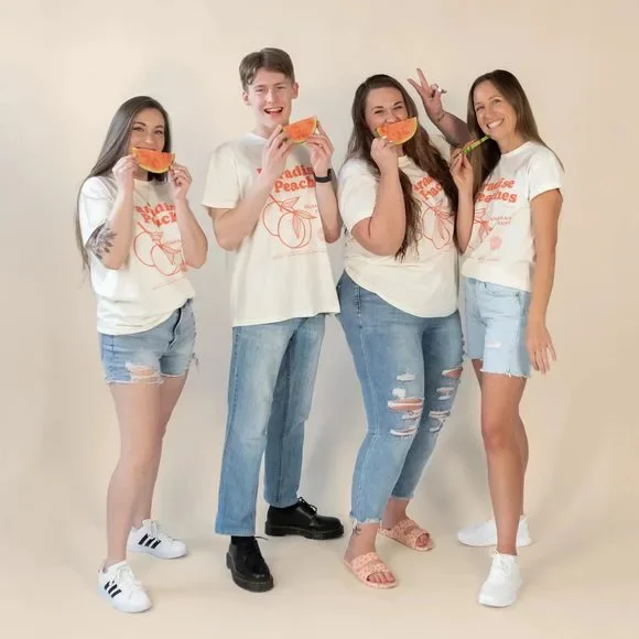 JACKSON ROWE: PARADISE PEACHES TEE - Picture 2 of 5